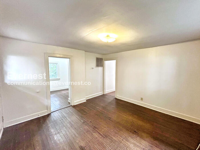 Building Photo - 412 A Griffin Ave