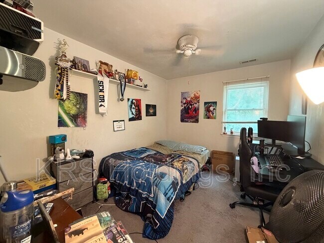 Building Photo - 416 Hill Meadow Dr