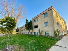 Building Photo - Eastwood Manor