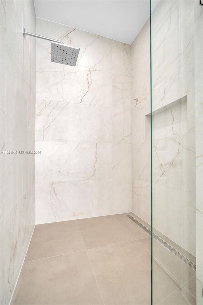 Building Photo - 19381 Stonebrook St