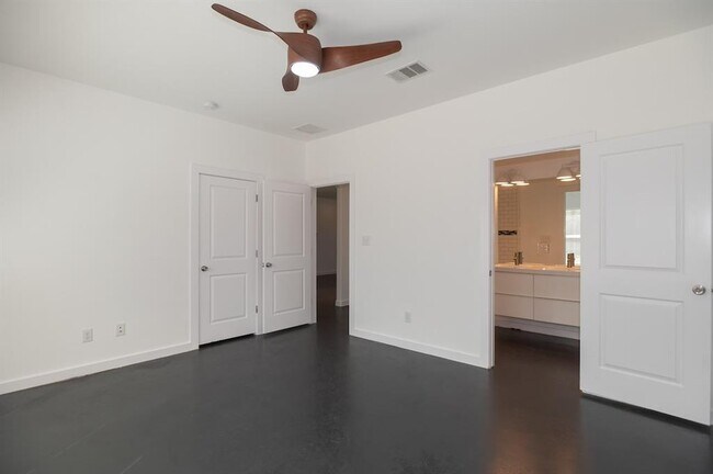 Building Photo - 5209 Delores Ave