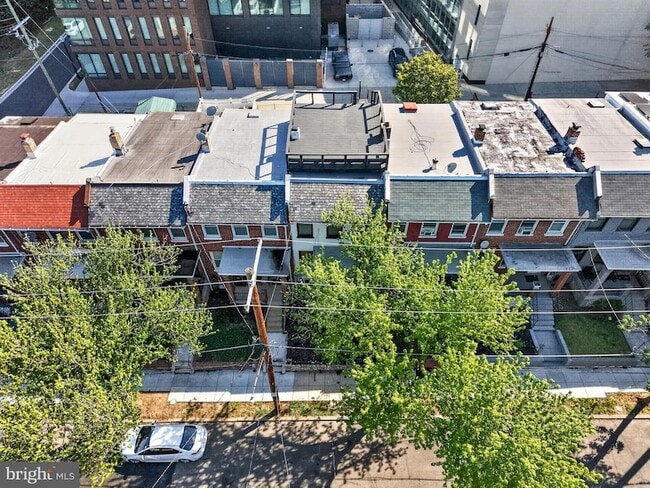 Building Photo - 1118 Chicago St SE
