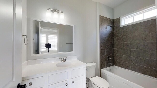 Building Photo - 314 South: 2 Bedroom, 2.5 Bath Townhome