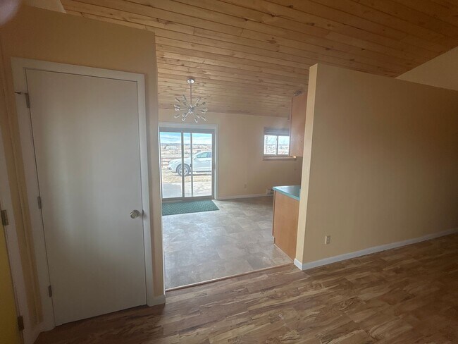 Building Photo - Calhan 3 bed, 2 bath house on 5.56 acres