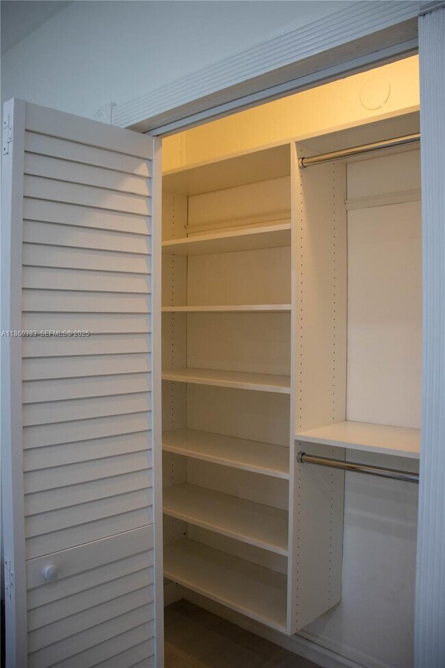 Building Photo - 295 NE 150th St