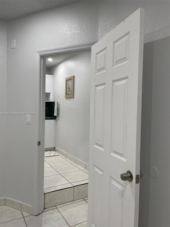 Building Photo - 10742 SW 138th Pl