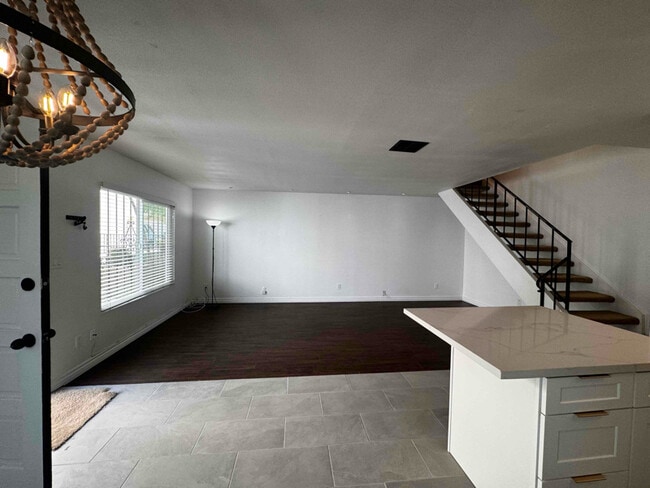 Building Photo - 6728 Omega Dr