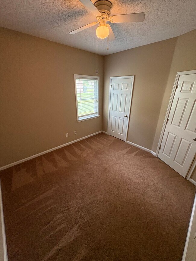 Building Photo - Available July!