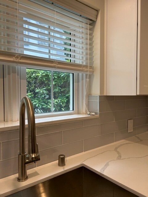 Building Photo - 9750 Newman St