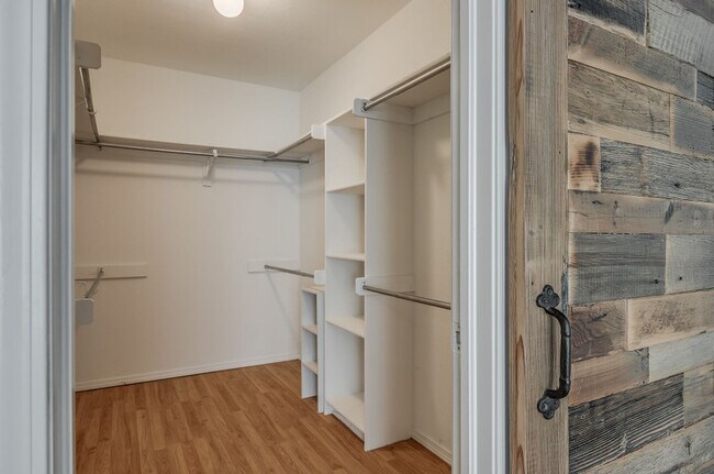 Building Photo - 1717 Briarcreek