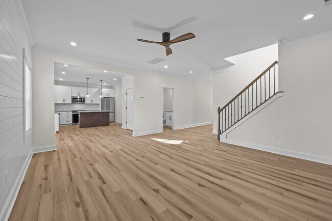 Building Photo - Stunning New Build!