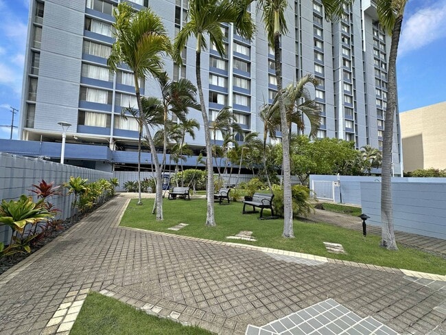 Building Photo - Salt Lake: 1 Bed, 1 Bath Condo w/ 1 Parkin...