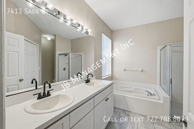 Building Photo - 7413 Sade St