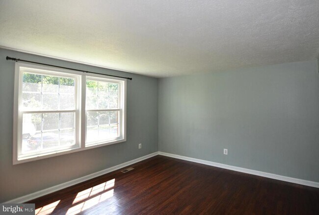 Building Photo - 17312 Amity Dr