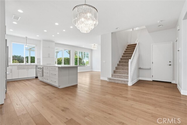 Building Photo - 35 Sunny Slope