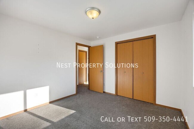 Building Photo - 1317 W Electra St