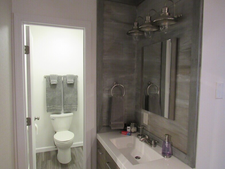 Building Photo - 8301 E Florentine Rd