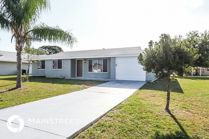 Building Photo - 2169 SE Shelter Dr