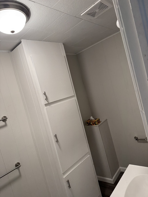 Building Photo - 152 Taney St