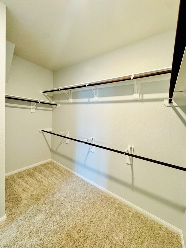 Building Photo - 13018 Laura Lake Dr