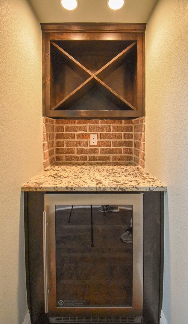 Building Photo - Stunning 4 bedroom, 2.5 bathroom home in Fayetteville!