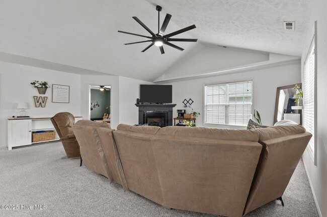 Building Photo - 8246 English Saddle Dr