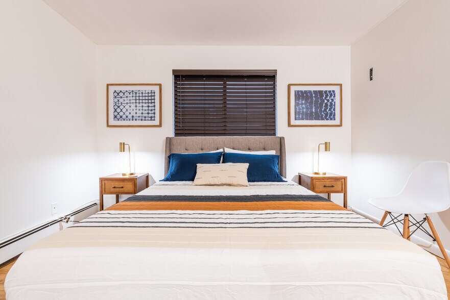 Building Photo - 74 69th St