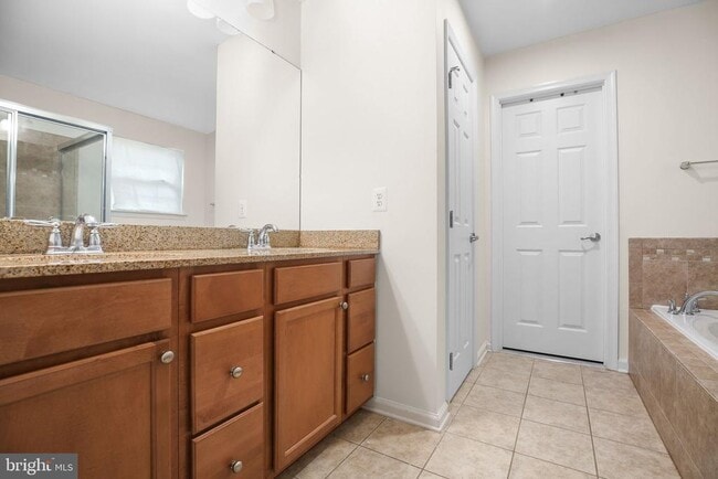 Building Photo - 71 Bismark Dr