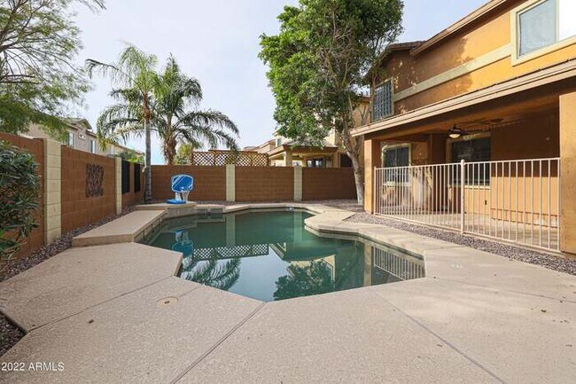 Building Photo - 17663 W Tasha Dr