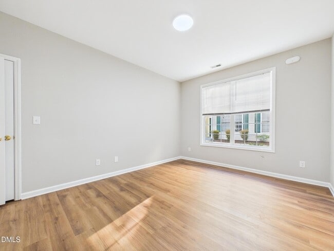 Building Photo - 2111 Kudrow Ln