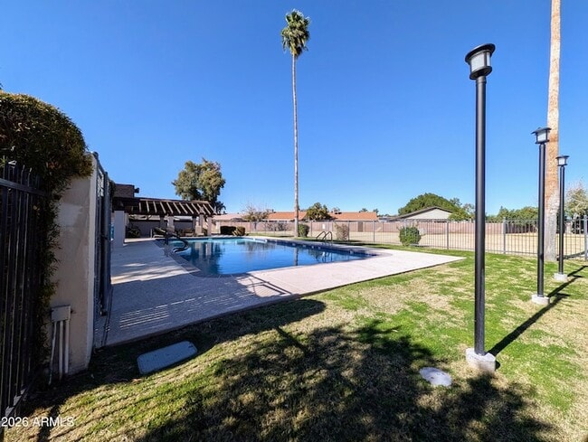 Building Photo - 10044 N 39th Ln