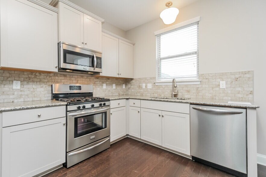 Building Photo - 1005 Keeneland Dr