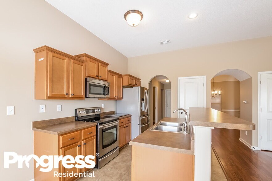 Building Photo - 12379 Bevan Dr