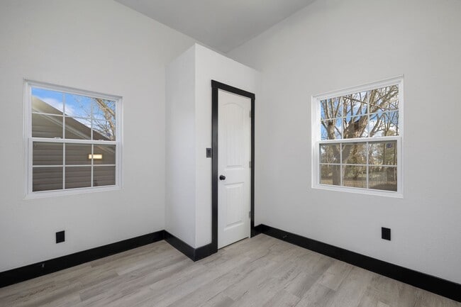 Building Photo - New Construction. 3 bedroom, 2 Bathroom