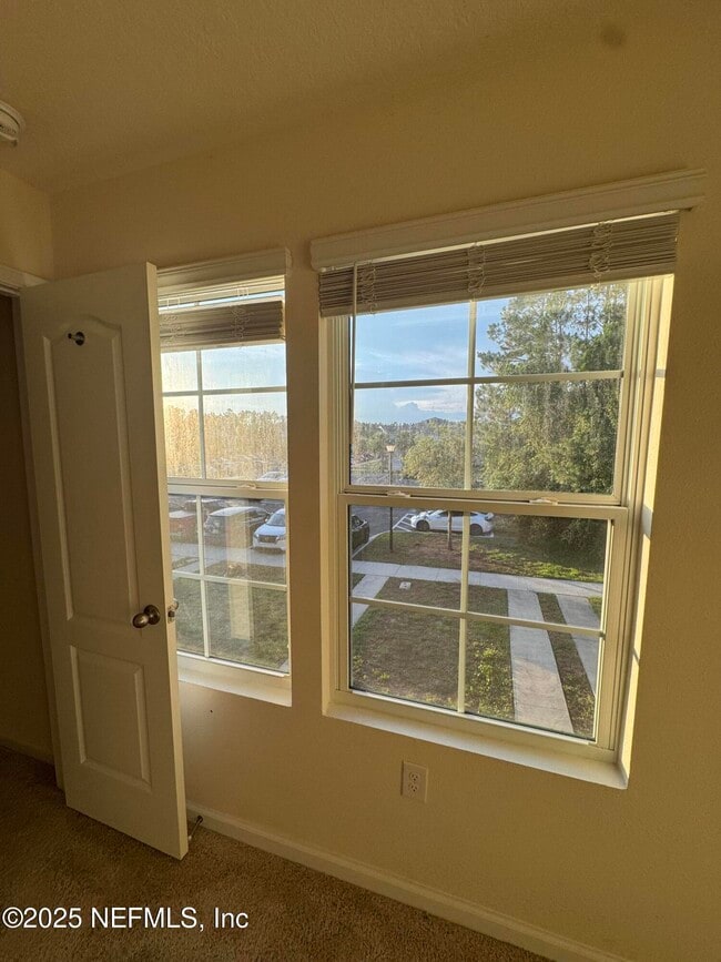 Building Photo - 575 Oakleaf Plantation Pkwy
