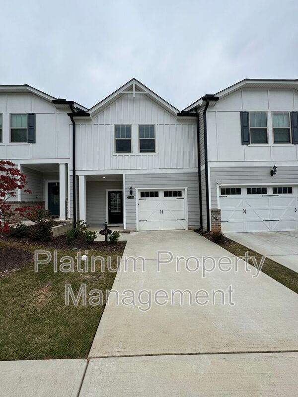 Building Photo - 5140 Glade Park Dr