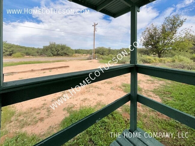 Building Photo - 1591 W Patton St