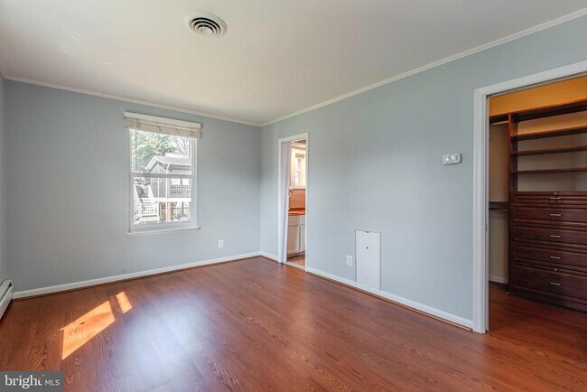 Building Photo - 871 Highland Ave