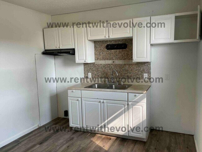 Building Photo - 12406 IN-67