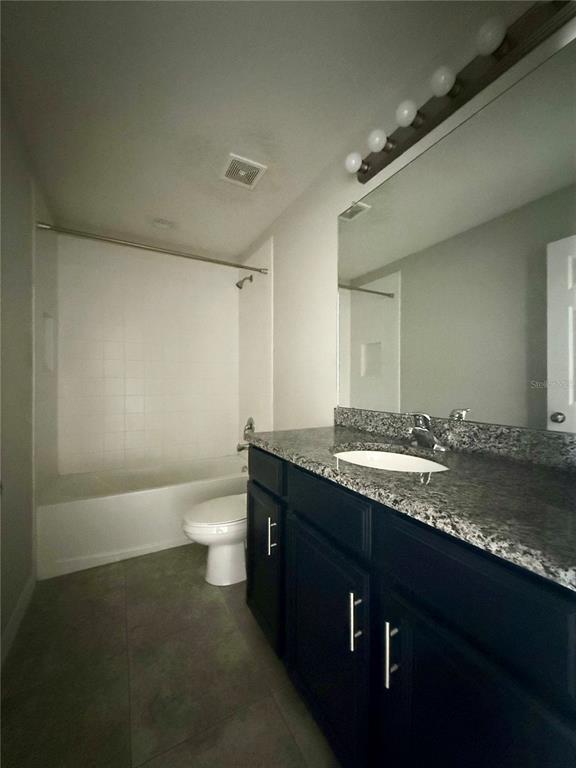 Building Photo - 7008 Grand Elm Dr