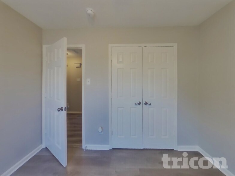 Building Photo - 612 Rockbrook Dr