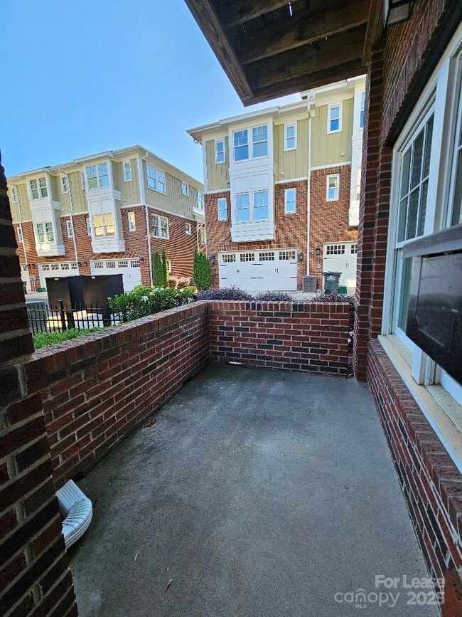 Building Photo - 1202 Macomb Pl