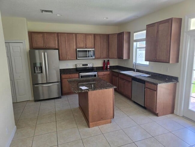 Primary Photo - 8017 Murano Cir