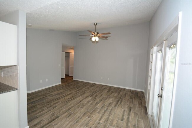 Building Photo - 107 Brunswick Ln