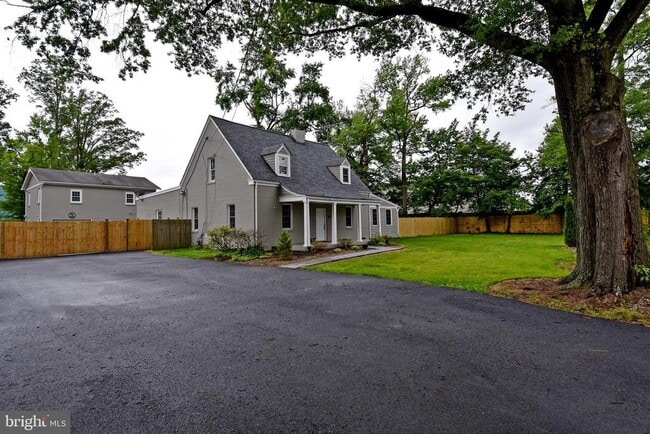 Building Photo - 2905 Boswell Ave
