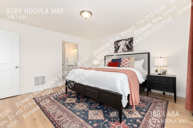 Building Photo - 8789 Hoopla Way