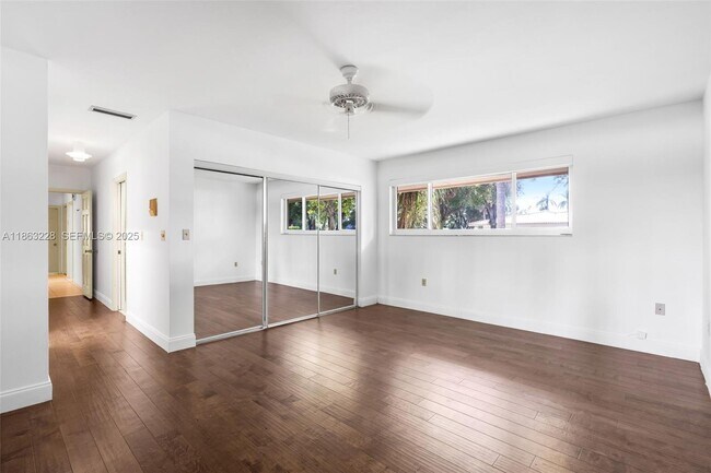 Building Photo - 7210 W Troon Cir