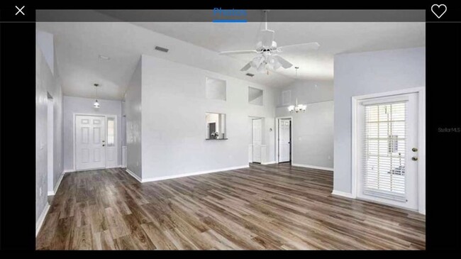 Building Photo - Bright and spacious home in Eagle Point!