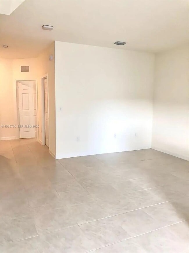 Building Photo - 3276 W 106th Terrace