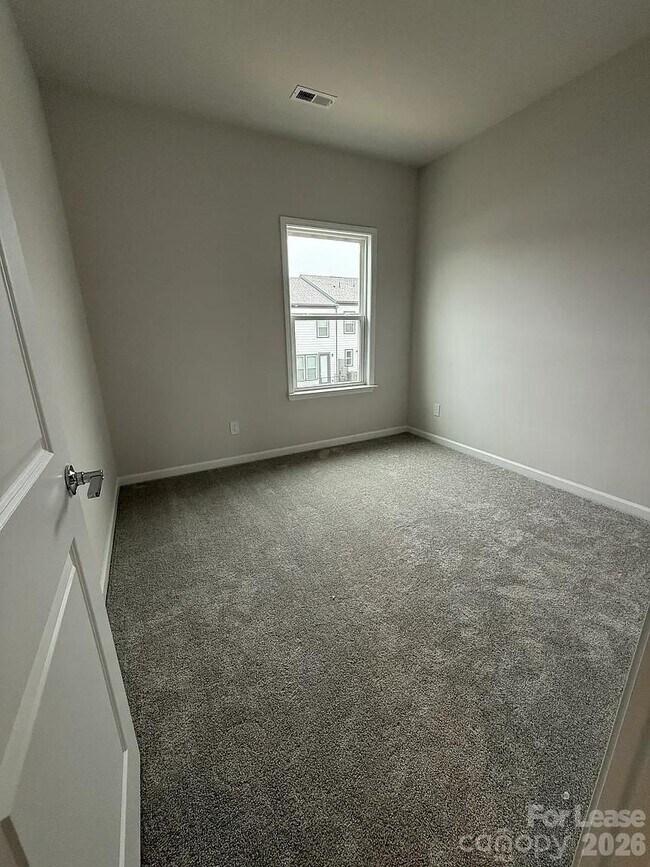 Building Photo - 5029 Sunnybrae Pl